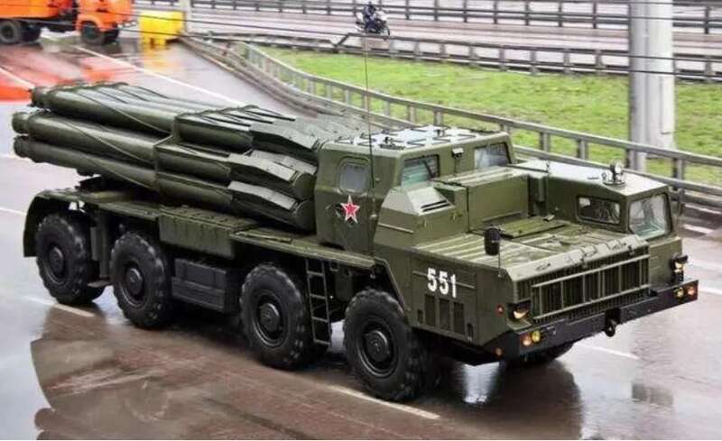 “龙卷风”多管火箭炮是苏联时期研制的第三代大威力远程火箭炮 “龙卷风”多管火箭炮是苏联时期研制的第三代大威力远程火箭炮